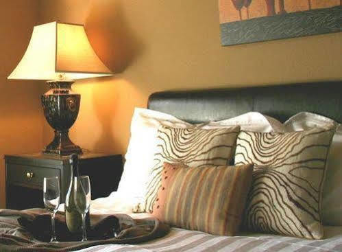 The Clarke Hotel Waukesha Rum bild